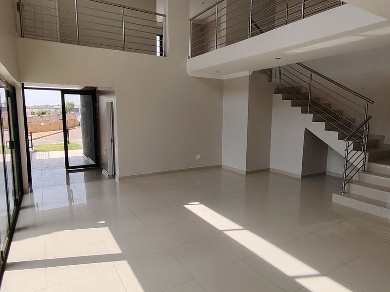 Open to offers! Brand new and Modern 4 Bedroom Family Home in Eldo Village Estate, Centurion. (Installment Sale Agreement option also available to selected Buyers) - Photo 10