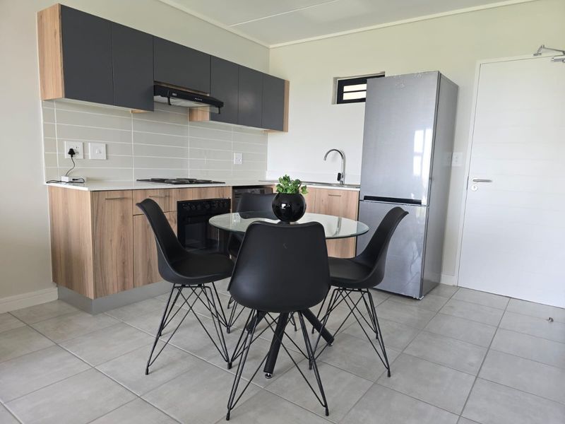 Modern 2-Bedroom Apartment in Green Park Lifestyle Estate, Boksburg - Photo 4