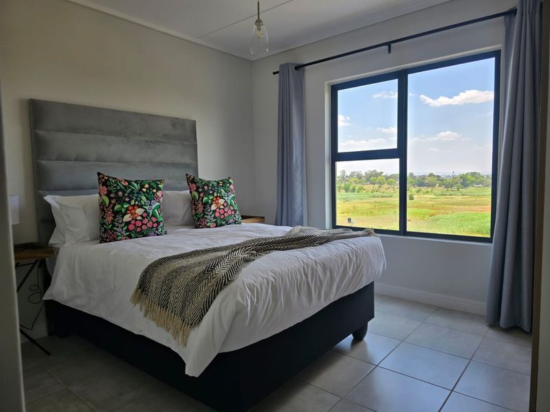 Modern 2-Bedroom Apartment in Green Park Lifestyle Estate, Boksburg - Photo 5