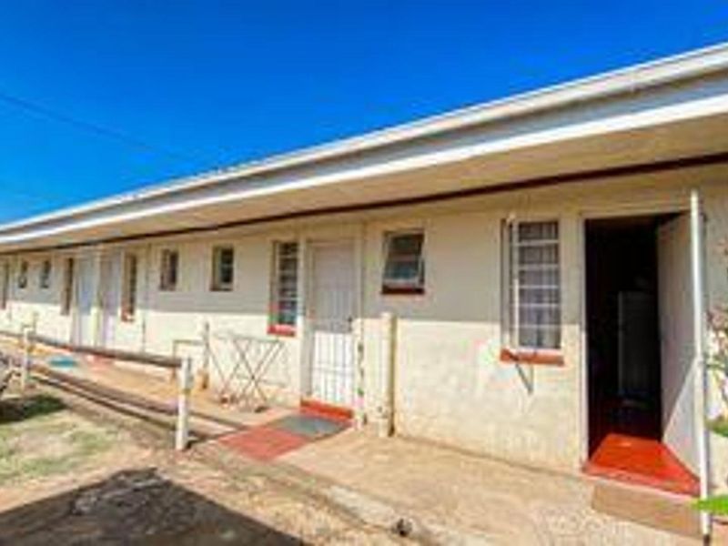 INVESTORS!!!The Famous Monkey Bar,double story, house with 21 Bachelor units on property. - Photo 3