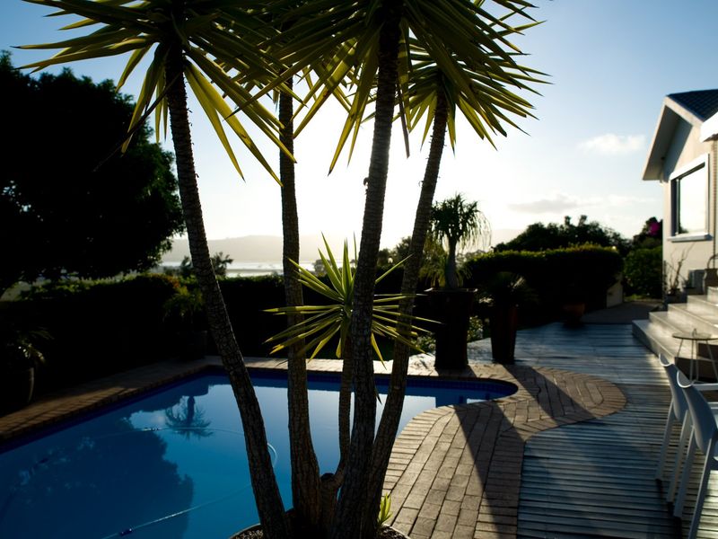 Sophisticated, Luxurious Guest House - Photo 6