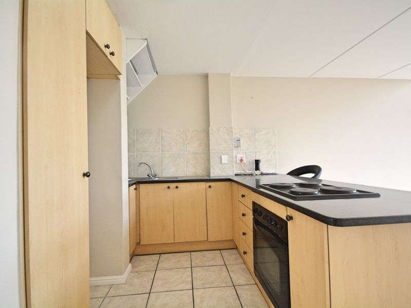 Newley renovated, One bedroom loft apartment - Photo 5