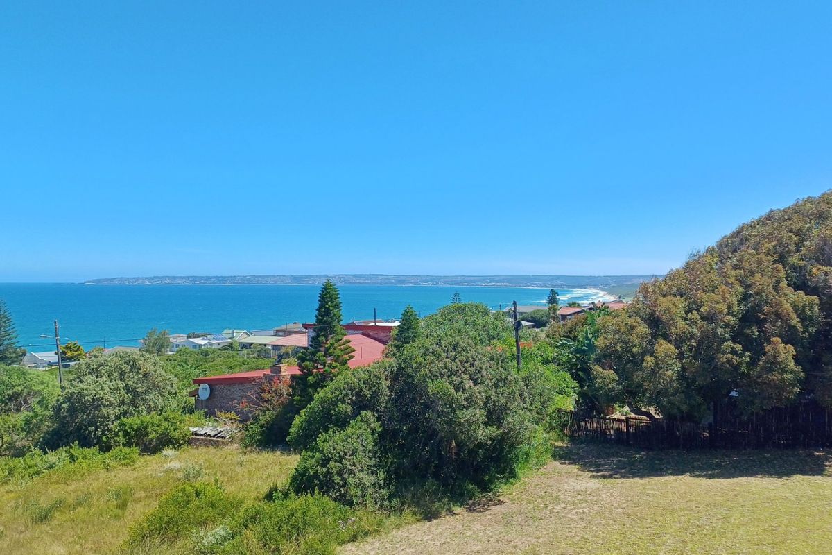 Coastal Family Home with Ocean Views - Photo 5