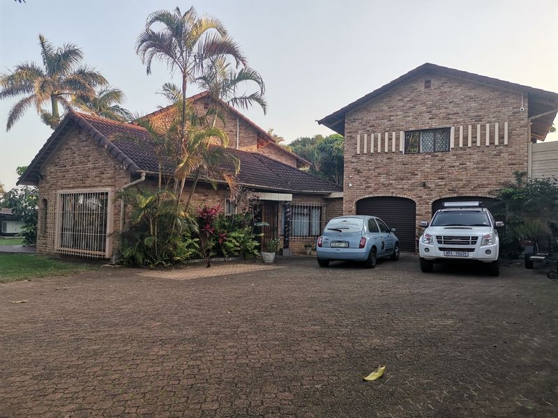 Do not look any further. This property ticks all the boxes - Photo 2