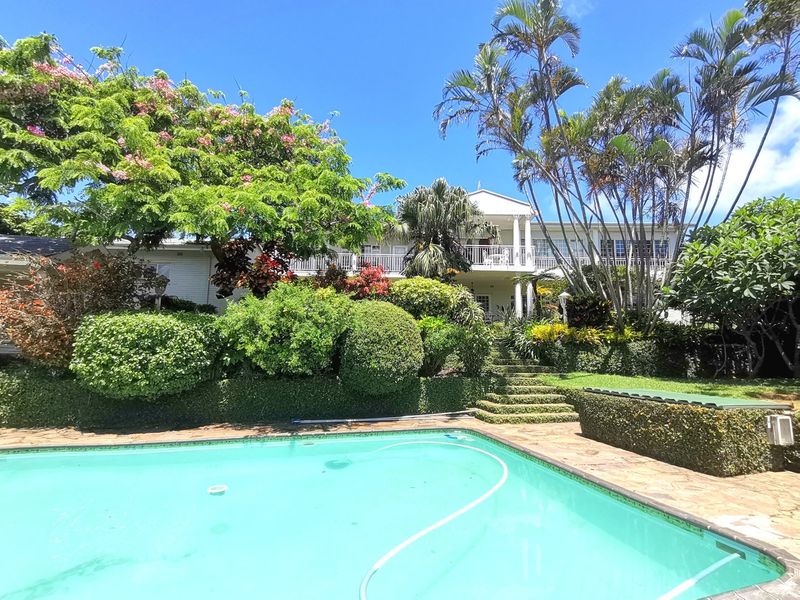 Make this gorgeous property your forever home. - Photo 2