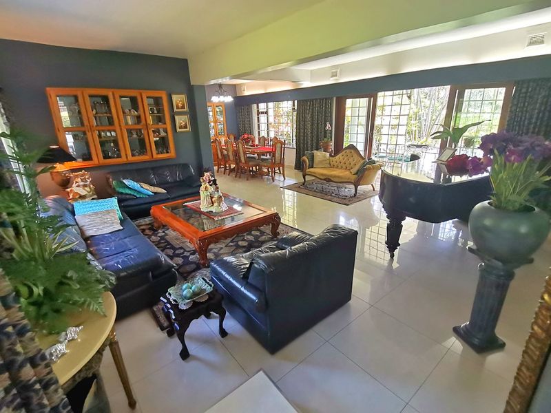Make this gorgeous property your forever home. - Photo 10
