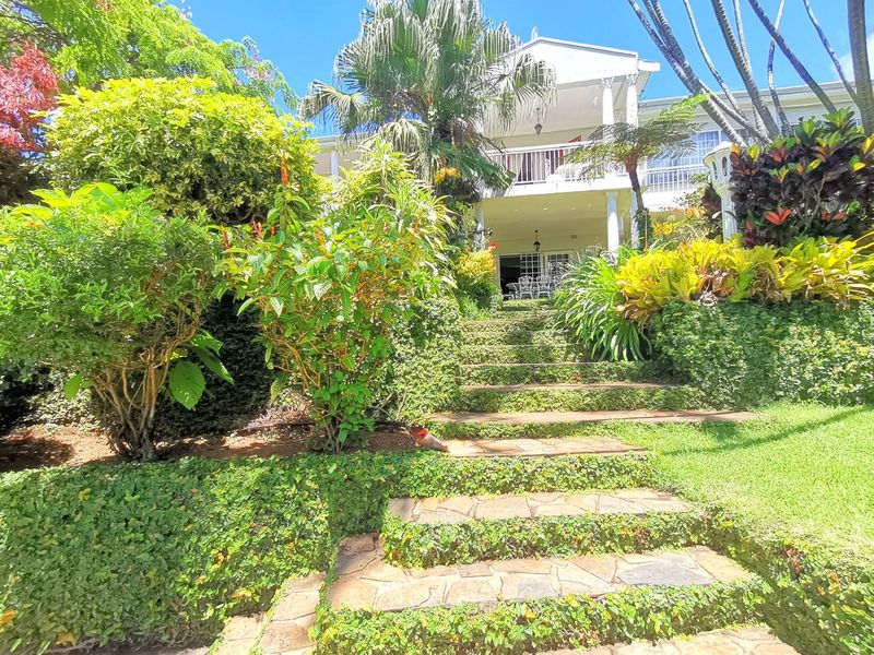 Make this gorgeous property your forever home. - Photo 8