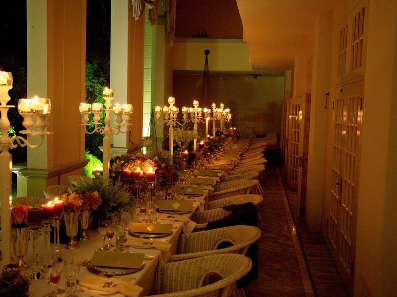 8 En-suite Bedroomed House For Sale. Colonial Style. Zoning: Guesthouse/Residential  - Photo 2