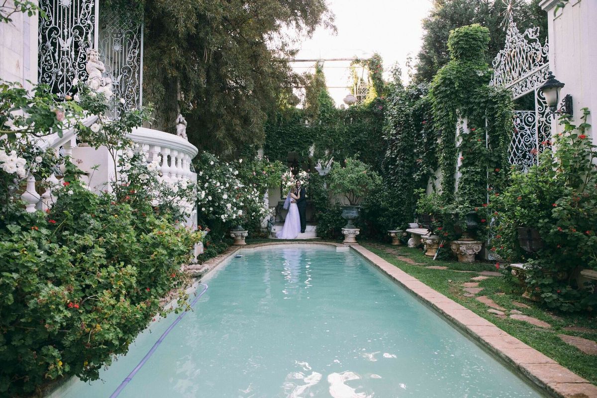 8 En-suite Bedroomed House For Sale. Colonial Style. Zoning: Guesthouse/Residential  - Photo 4