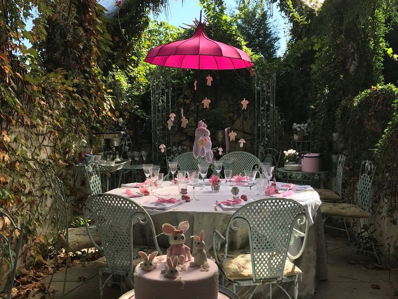 8 En-suite Bedroomed House For Sale. Colonial Style. Zoning: Guesthouse/Residential  - Photo 8