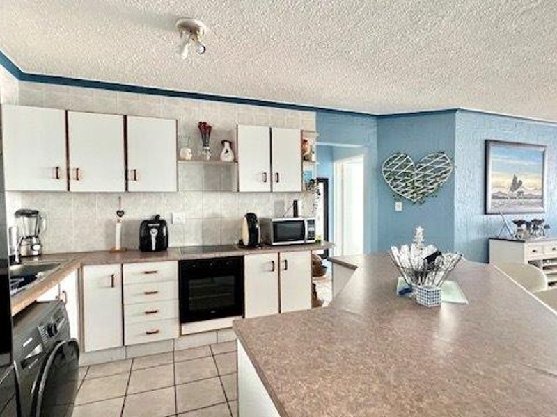 Prime Location !! Unbeatable Value !! - Photo 5