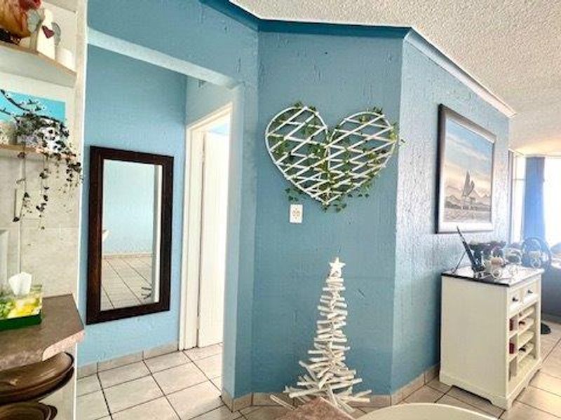 Prime Location !! Unbeatable Value !! - Photo 8