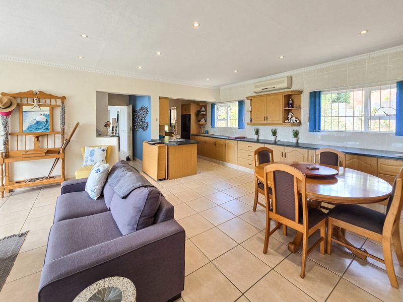 Fully Furnished !! Low-Maintenance Face Brick Home With Sea Views !! - Photo 10