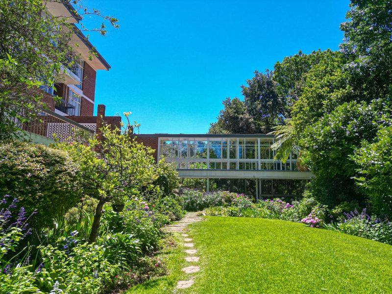 Lock up And Go In Heart of Hyde Park With Solar - Photo 7