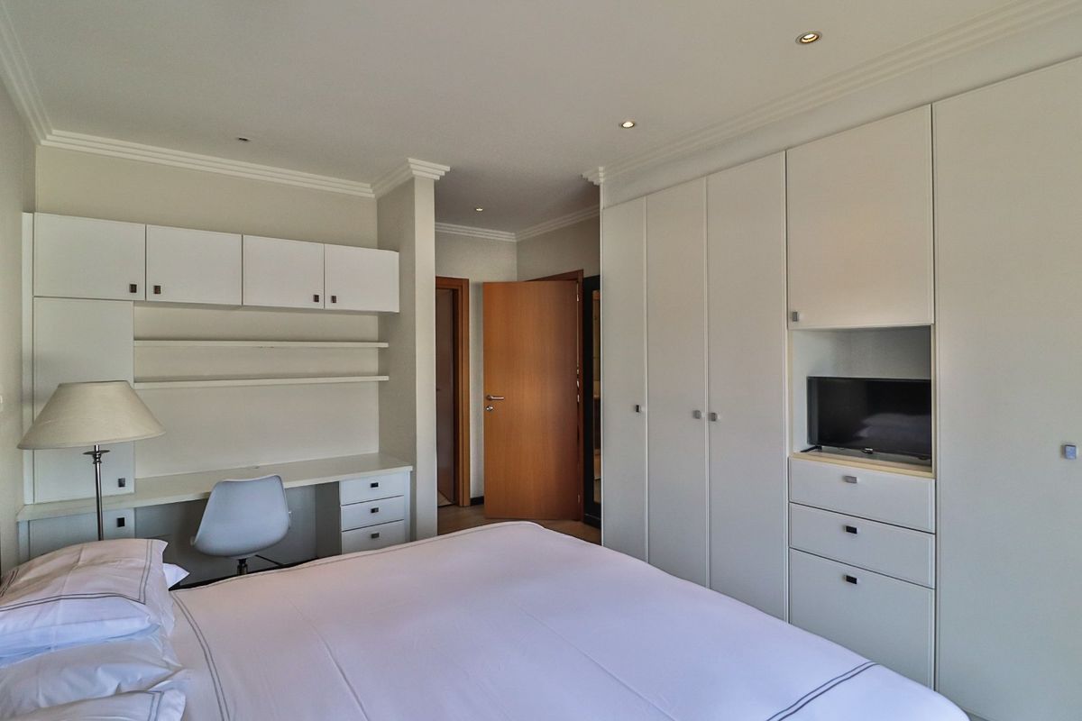 Fully Furnished 2-bedroom Apartment in Bedford Centre - Photo 4