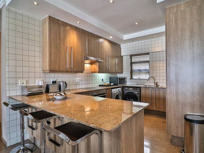Fully Furnished 2-bedroom Apartment in Bedford Centre - Photo 10