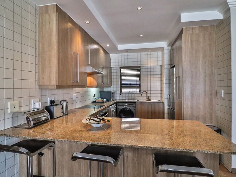 Fully Furnished 2-bedroom Apartment in Bedford Centre - Photo 9