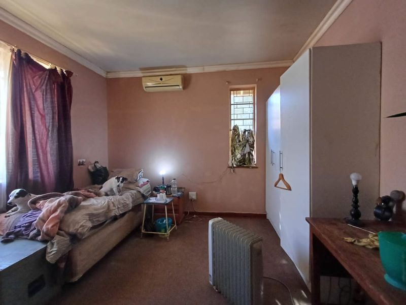 Charming 3 Bedroom Family Home in Stilfontein - Photo 8
