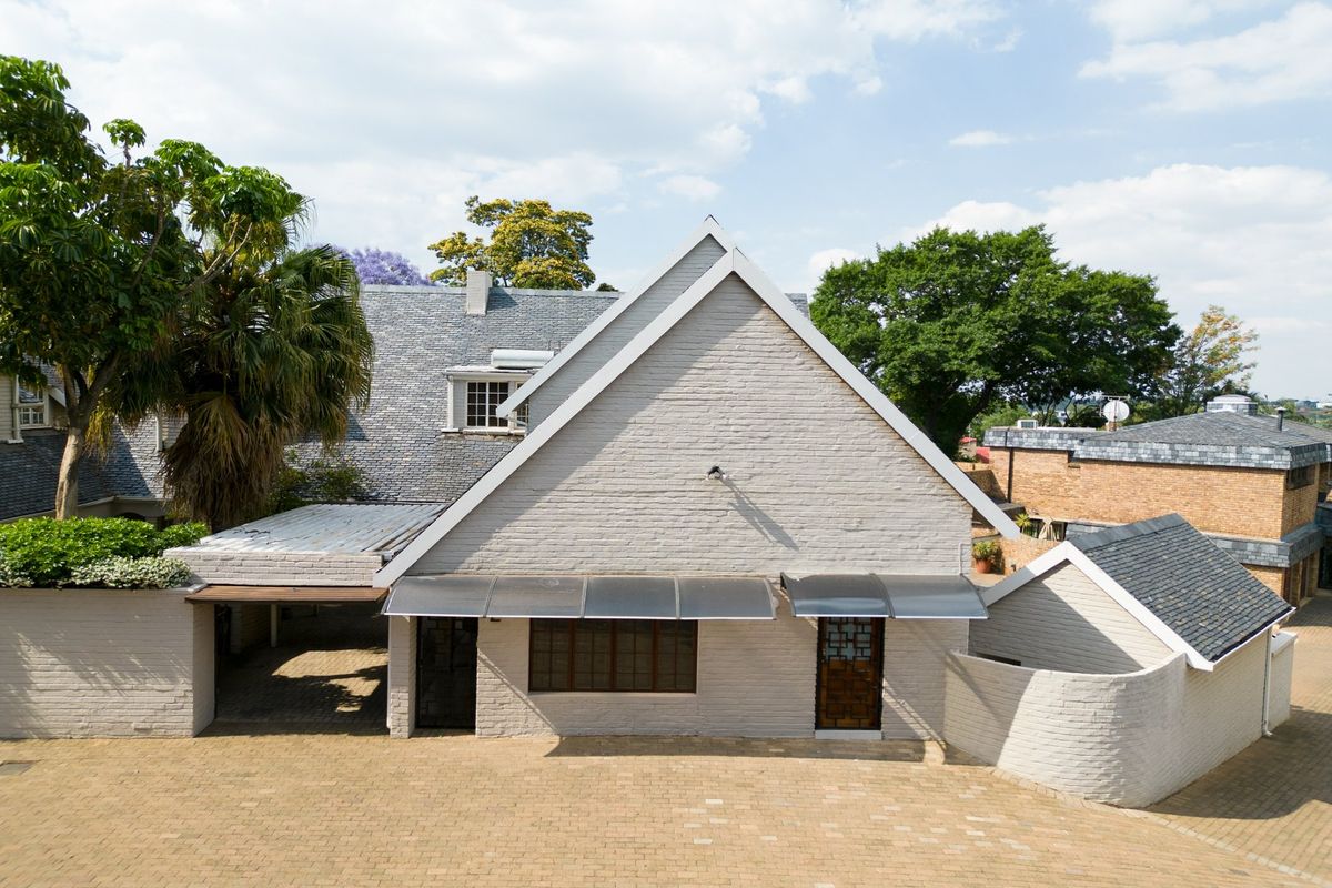 INVESTORS' DREAM IN SANDTON -BRING THE EXTENDED FAMILY TO YOUR NEW HOME - Photo 5