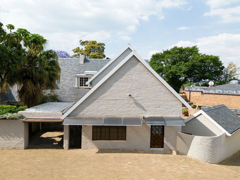 INVESTORS' DREAM IN SANDTON -BRING THE EXTENDED FAMILY TO YOUR NEW HOME - Photo 5