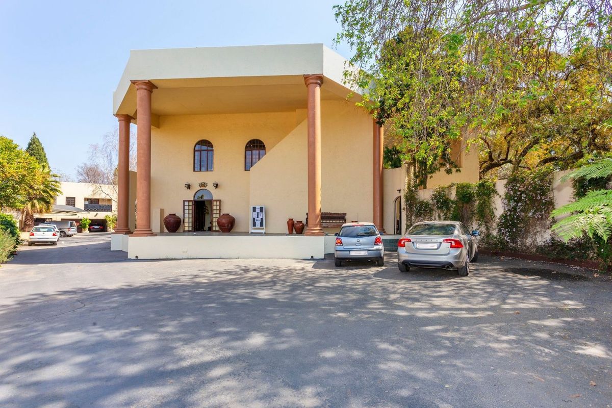 14 Bed 15 Bath Residence For Sale in Bryanston   - Photo 5