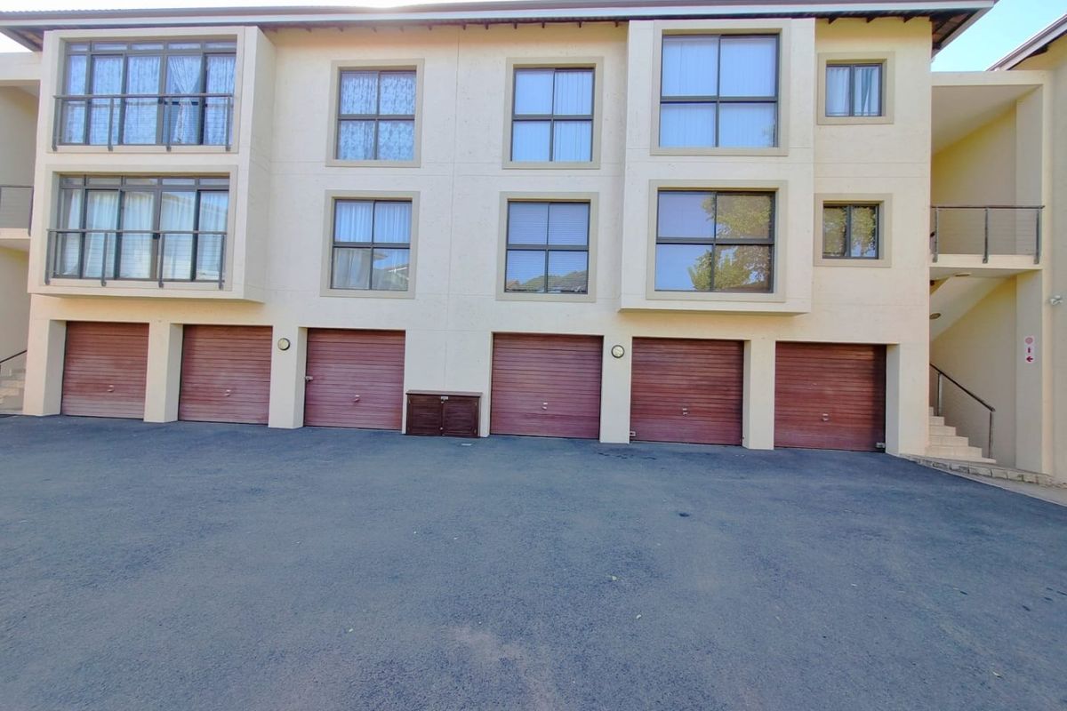 Paradise Living in Illovo Beach, Kingsburgh - Photo 3