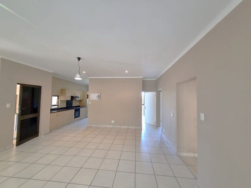 Paradise Living in Illovo Beach, Kingsburgh - Photo 5