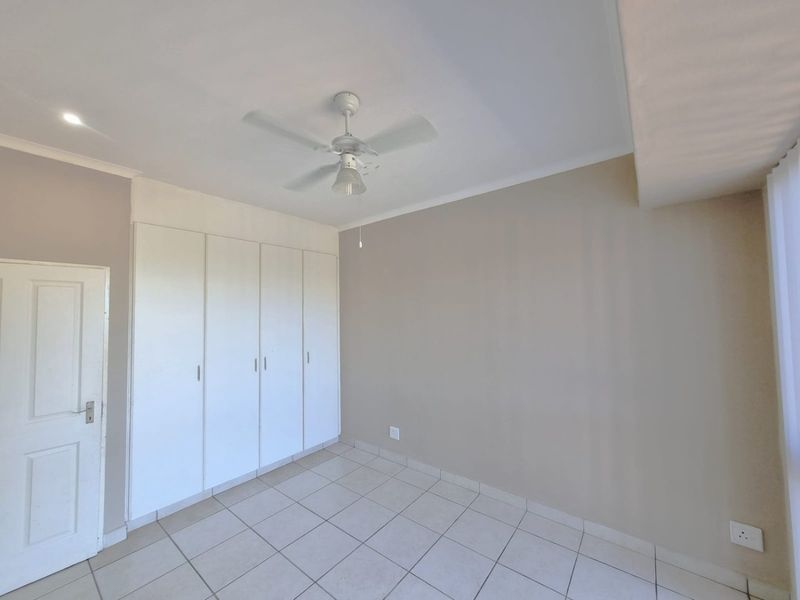 Paradise Living in Illovo Beach, Kingsburgh - Photo 8