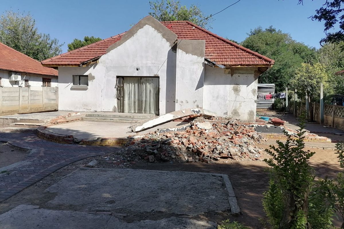 Come and make this your Dream Home in Hilton, Bloemfontein - Photo 4