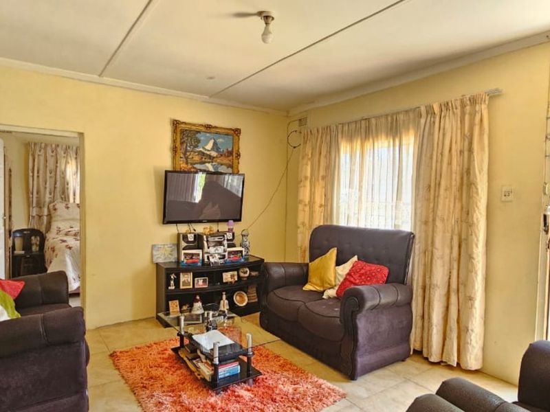 Opportunity Awaits in a Tranquil Setting - Photo 5