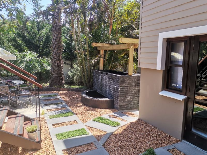 Luxury Coastal Home in Wilderness – Beachside Bliss. - Photo 9