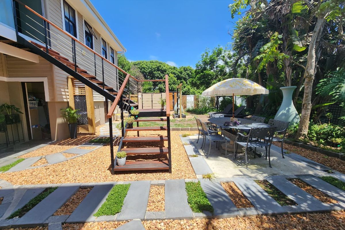 Luxury Coastal Home in Wilderness – Beachside Bliss. - Photo 2