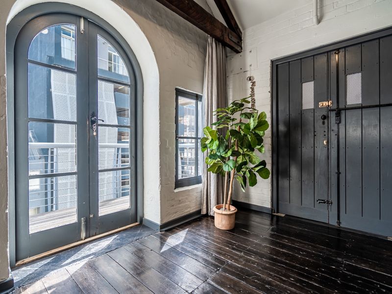 Unique 2 bedroom city apartment  - Photo 5