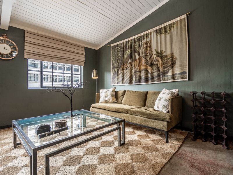 Unique 2 bedroom city apartment  - Photo 9