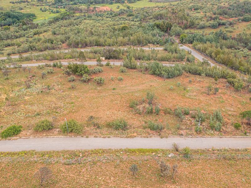 Unlock the Potential of Your Dream Home on This Exceptional Land - Photo 5