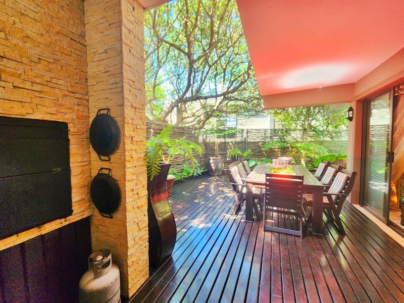 Luxury seaside secure getaway for sale in Wilderness - Photo 4