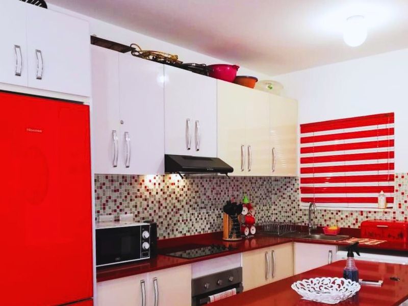 Fully Furnished 2-Bedroom Apartment in Durban North Beach – Minutes from the Golden Mile - Photo 6