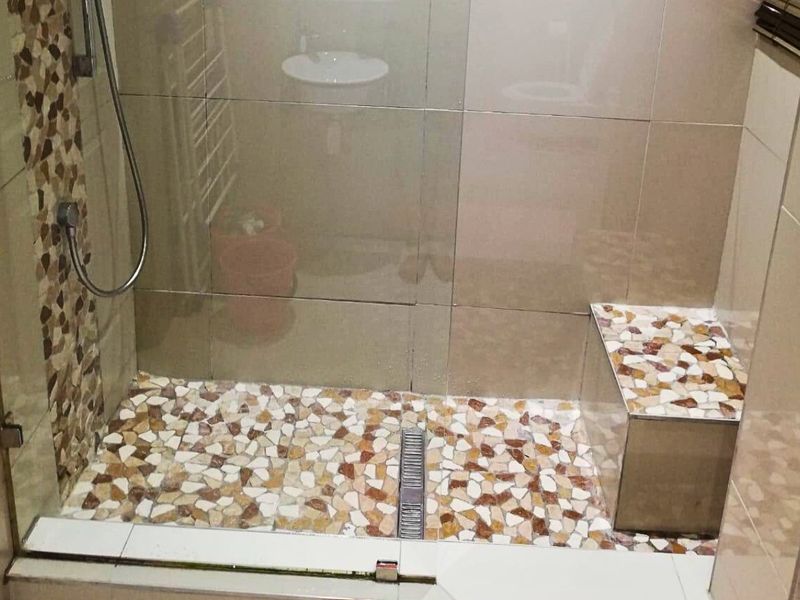 Fully Furnished 2-Bedroom Apartment in Durban North Beach – Minutes from the Golden Mile - Photo 10