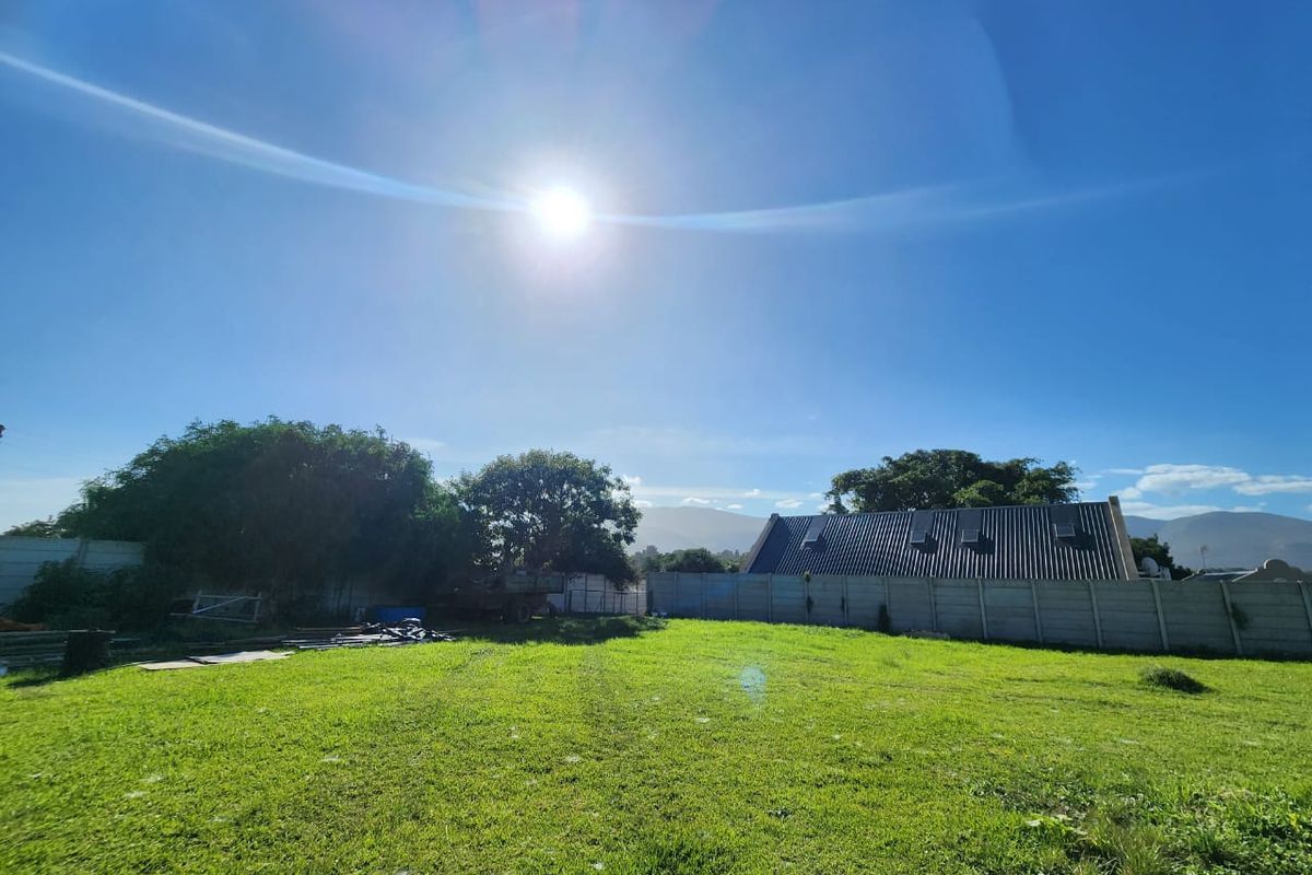 A Rare Gem - vacant land for sale in the Heart of Hoekwil. - Photo 2