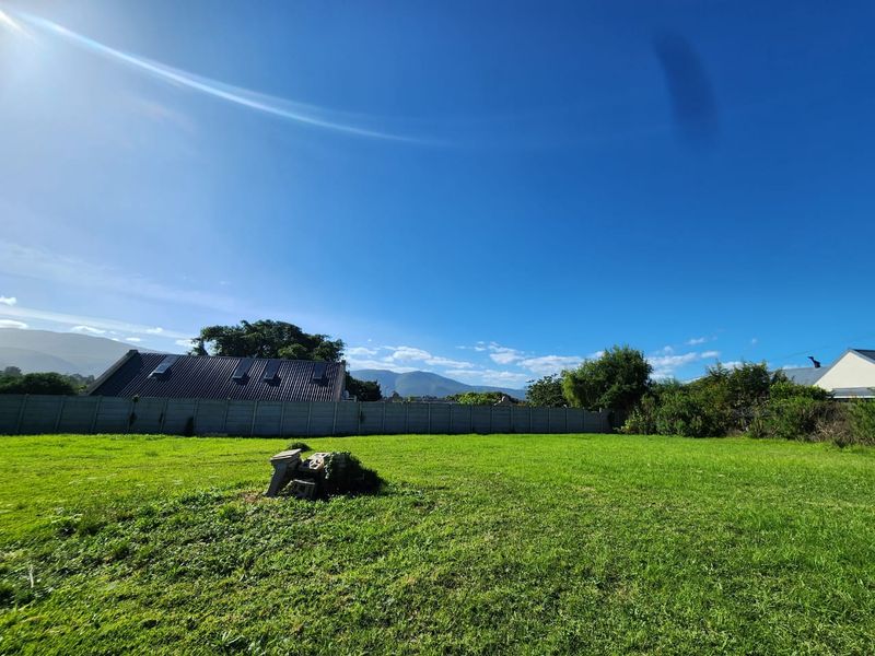 A Rare Gem - vacant land for sale in the Heart of Hoekwil. - Photo 3