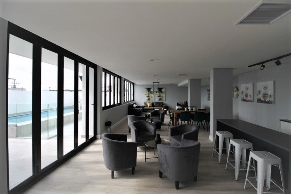 INNER CITY INVESTMENT WITH NO TRANSFER DUTY - Photo 4