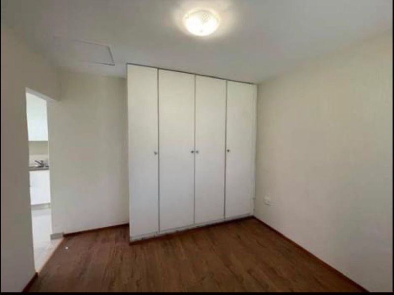 1x Bedroom; 1x bath Stunning Garden cottage with a nice Spacious Kitchen - Secured Parking-Water, Electricity, Fibre and Solar All Included and Cat Pet Friendly. - Photo 9