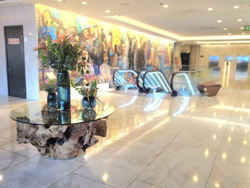 LIVE LIFE LIKE A VIP AT THE LEONARDO BECAUSE YOU ARE WORTH IT! - Photo 9