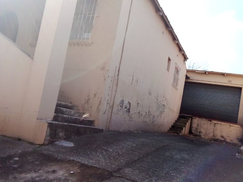 Commercial Property For Sale - Photo 4