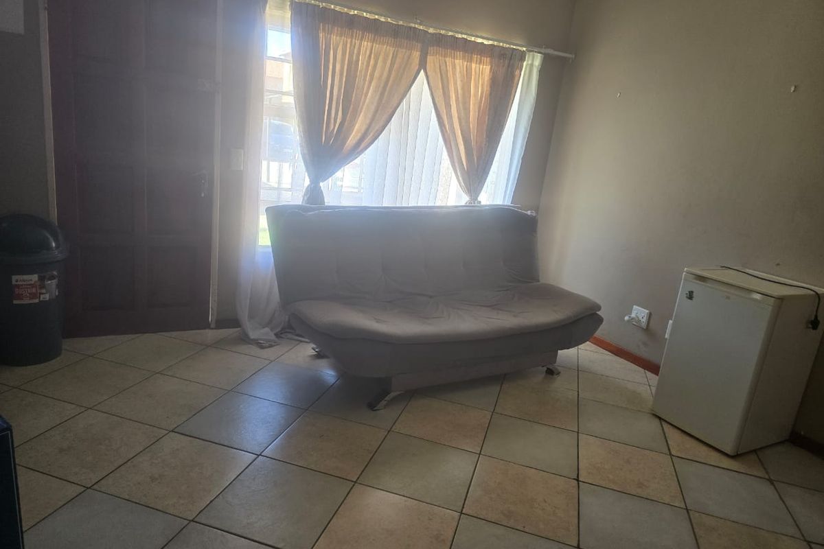 2 Bedroom ground floor apartment  - Photo 4