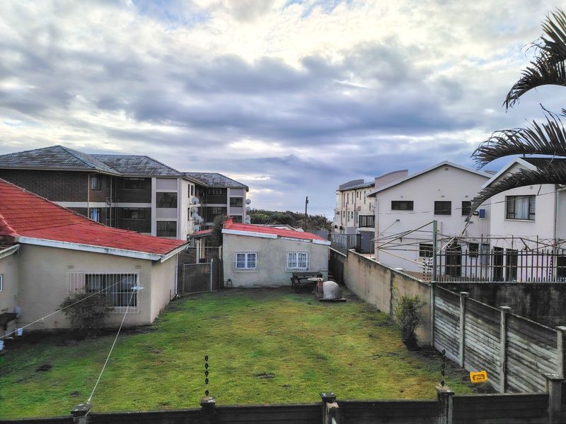 Eighteen steps to Coastal living at it's best.  - Photo 2