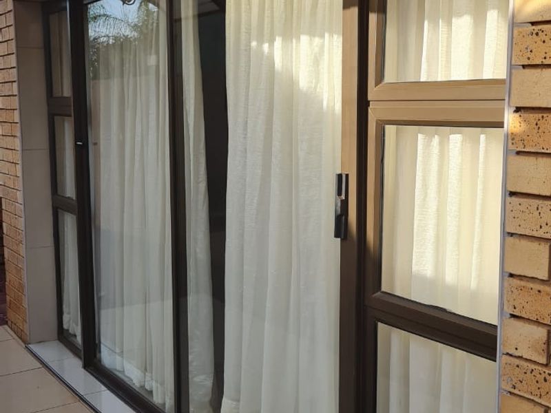 House for Sale  in Thohoyandou ,Makwarela  - Photo 10