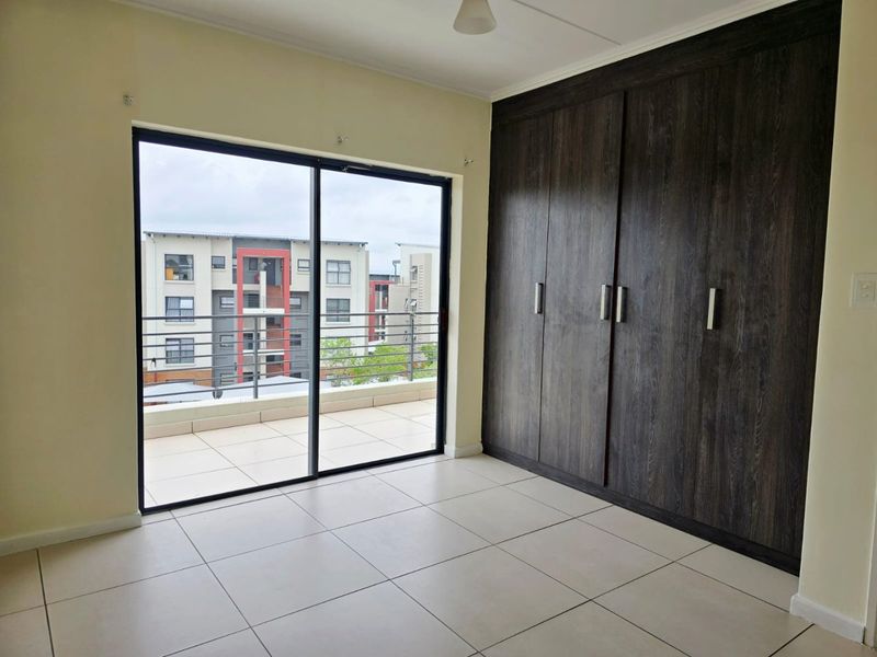 Elegant 2-Bedroom, 2-Bathroom Apartment for Rent in The William Lifestyle Estate - Photo 8