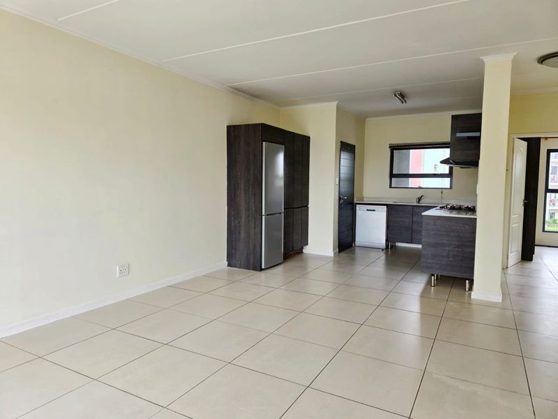 Elegant 2-Bedroom, 2-Bathroom Apartment for Rent in The William Lifestyle Estate - Photo 6