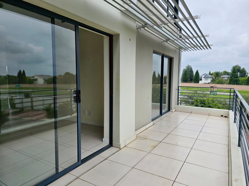 Elegant 2-Bedroom, 2-Bathroom Apartment for Rent in The William Lifestyle Estate - Photo 3
